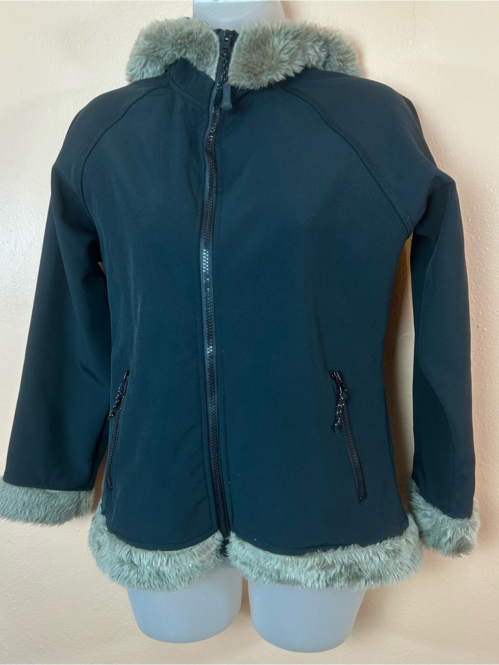 Snozu Black With Tan Faux Fur Jacket Women S Y2K